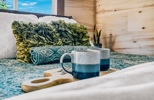 Leamington Other | South Point Retreat - Featuring King Size Bed, quiet and secluded!