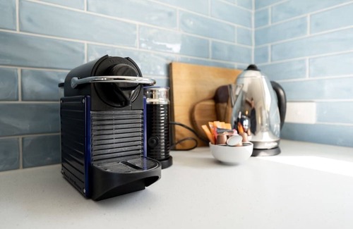 Port Elliot Villa | South Seas 5- Absolute Beachfront, Wifi, Views