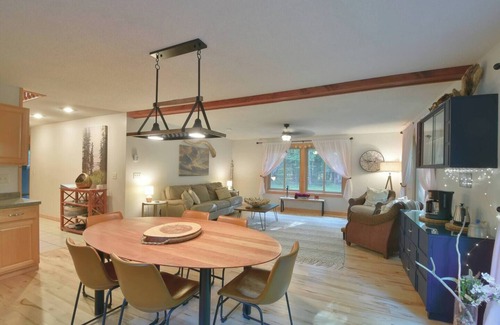 Herbster House | South Shore Chalet | Comfort and Fun By the Lake