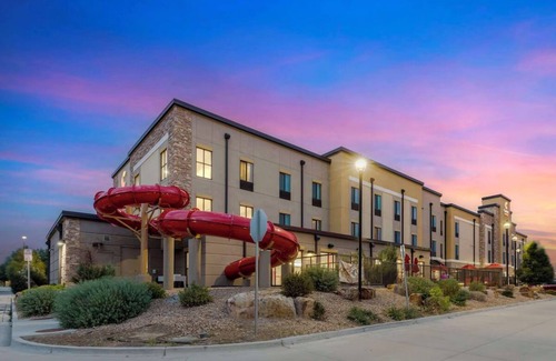 Loveland House | Southern Comfort in 3 Welcoming Suites Near Boyd Lake State Park