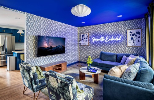 Berea House | Southern Retreat Pool, Hot Tub & Games Near DT