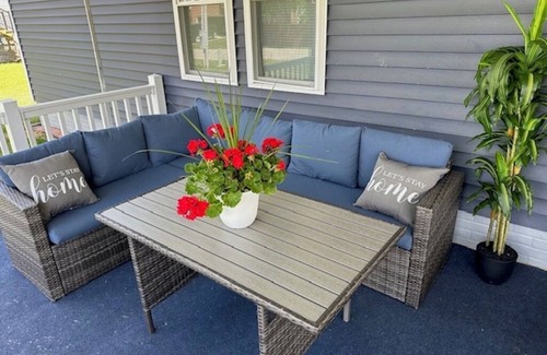 Northwest House | "Southern Shores Secret" with amazing lake access! Everything is new!