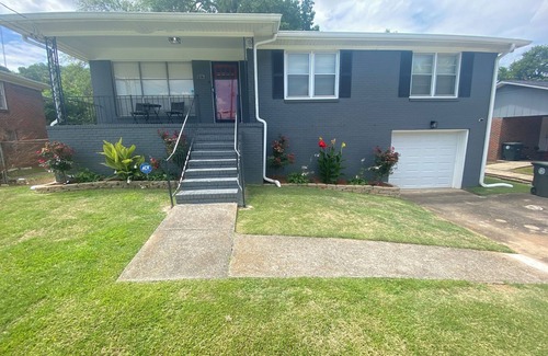 Shannon House | Southern Summer Hideaway - Your Birmingham Home Away from Home!