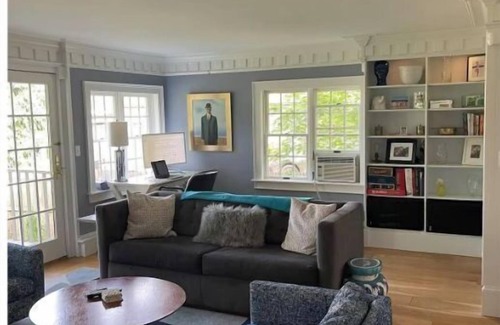 Southold House | Southold near vineyard & beach