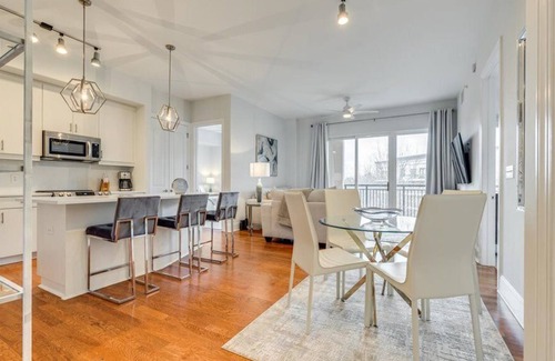 Barclay Downs Condo | Southpark Luxury Condo for Rent w/ Gated Parking