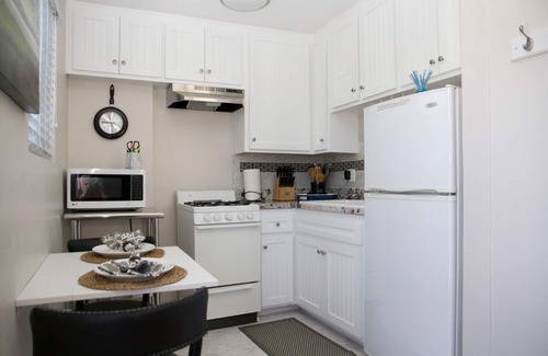 South Park Cottage | Southpark Luxury Studio with Parking