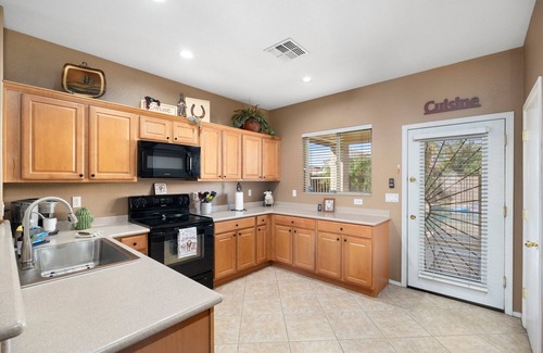 Sheely Farms House | Southwest Charming Home -w- Heated Pool