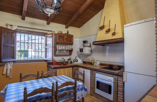 Antequera Cottage | Spacious Cottage with Pool