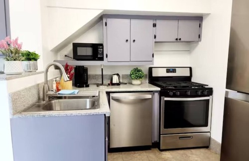 South Pasadena Apartment | SP20 LUXE 2Bedroom/1Bathroom Apartment Prime location King-bed ! SP23