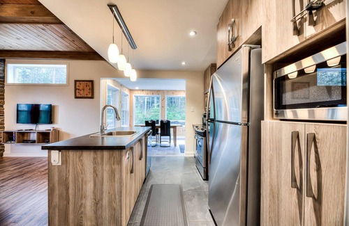 Notre-Dame-de-la-Merci Ski Chalet | SPA, Access to Ouareau Forest - Chalet La Chouette