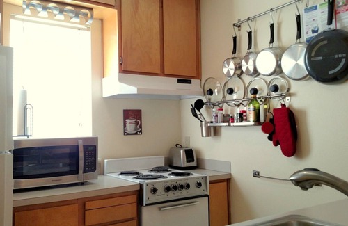 Hood River Condo | Space and Style - 1 Bedroom, 2 Bathrooms - Convenient, Cozy Condo