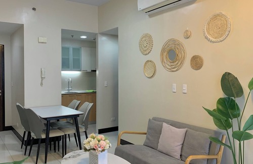 Lapu-Lapu House | Space to Relax with access to Mactan Newtown Private Beach, Lapu-Lapu City, Cebu