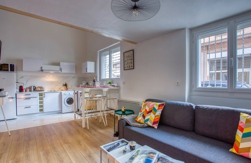 Quartier Chorier-Berriat Apartment | 🌟spacieux T1 Mezzanine , Tout Neuf! Confort au top ! 🌟