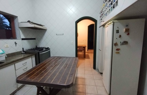 Jardim Mar e Ceu House | Spacious 5-bedroom house in charming Jardim Virginia Guarujá with WiFi, AC