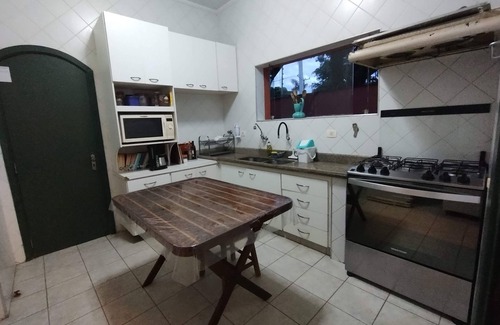 Jardim Mar e Ceu House | Spacious 5-bedroom house in charming Jardim Virginia Guarujá with WiFi, AC