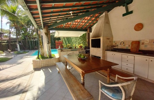 Jardim Mar e Ceu House | Spacious 5-bedroom house in charming Jardim Virginia Guarujá with WiFi, AC