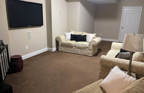 Apex Apartment | Spacious 1-bedroom apartment in lovely Apex with theater room