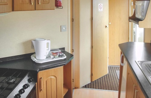 Skegness House | Spacious 12ft wide caravan with one double and one twin.