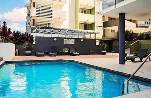 Albion Apartment | Spacious 1B1B with river views & all amenities