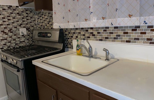 Hillside Apartment | Spacious 1BR Apt Mins to NYC/EWR!