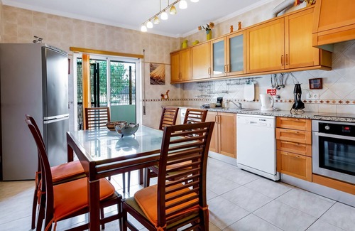 Armacao de Pera Apartment | Spacious 2 BDR Apartment W/Patio by LovelyStay