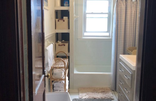 Watertown Apartment | Spacious 2 bdrm apartment 1.8 mils from Harvard Sq