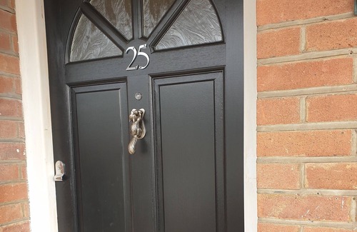 Iver Apartment | Spacious 2-Bedroom Family Flat in Iver Heath