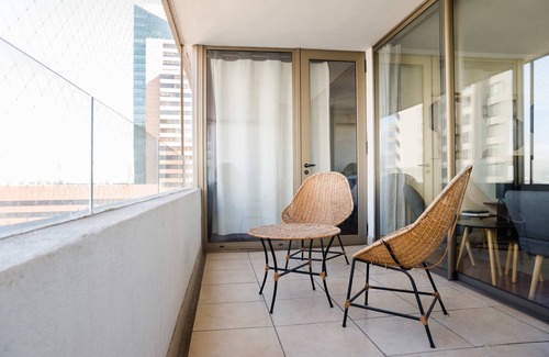 Apoquindo Apartment | Spacious 2B2B Accommodation in Parque Arauco