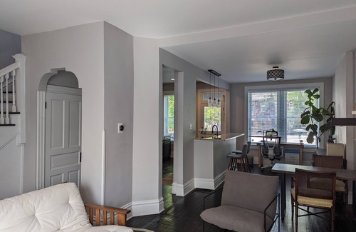 Tower Grove East House | Spacious 2Bed House- Monthly Traveler's Welcome!