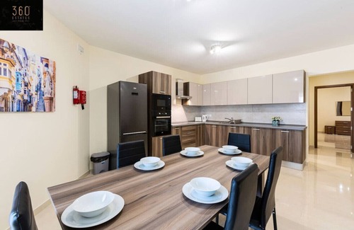 Marsaxlokk Apartment | Spacious 2BR Apt with stunning views in Marsaxlokk