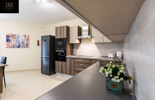 Marsaxlokk Apartment | Spacious 2BR Apt with stunning views in Marsaxlokk