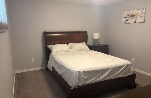 Southwest Edmonton Apartment | Spacious 2BR Suite - SW Edmonton