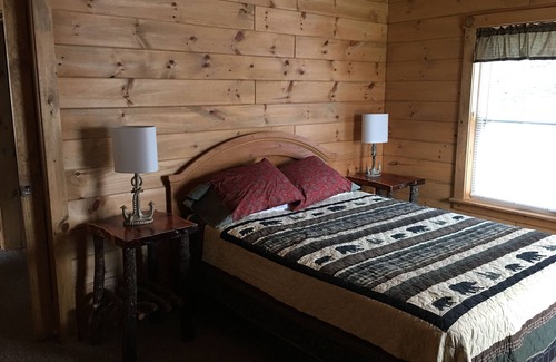 Inlet Cabin | Spacious 2br w/custom Adirondack craftsmanship