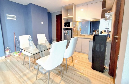 Surabaya Apartment | Spacious 2Br With Extra Room At Grand Sungkono Lagoon Apartment