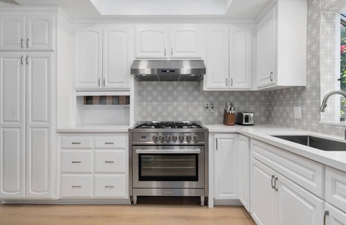Fullerton House | Spacious 3 bed/3 bath - Central Oc, Modern - Sleeps 10