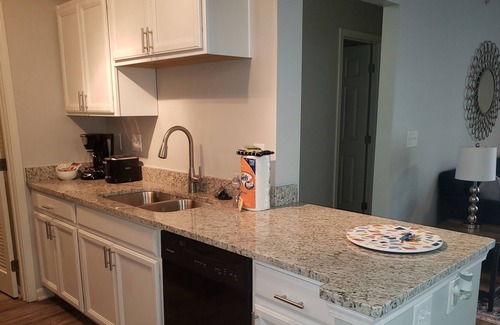 Edgewood Apartment | Spacious 3 bedroom on 1st floor