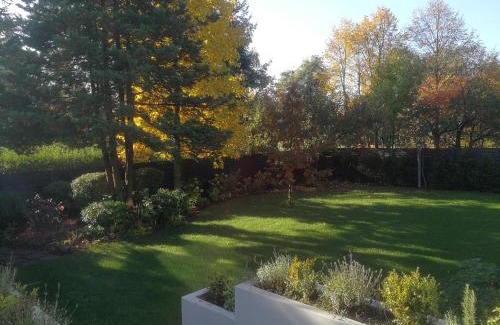 Piaseczno Villa | Spacious 3 Bedroom Family Oasis with Sauna, 20 min from Warsaw