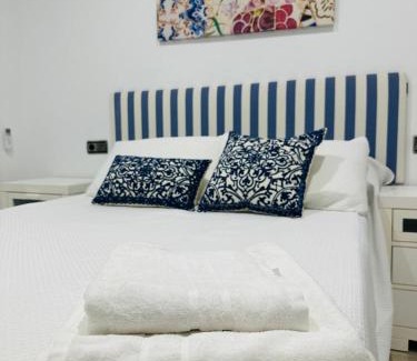 San Ildefonso Apartment | Spacious 3-bedroom family apartment in the historic center, Albaicín