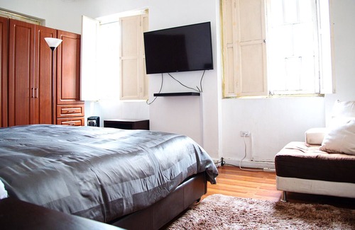 Conocoto Apartment | Spacious 3 BR apartment old town Quito