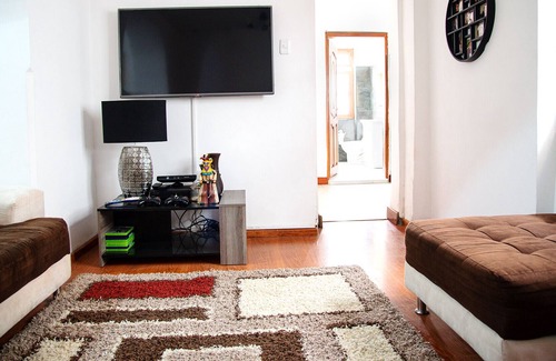 Conocoto Apartment | Spacious 3 BR apartment old town Quito