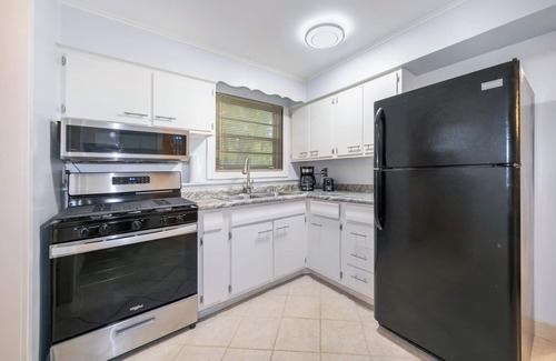 Miller Beach Cottage | Spacious 3BR Home Firepit & Grill