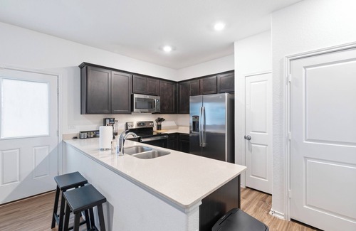 Bastrop House | Spacious 3BR Home with Large Backyard – Perfect for Families!