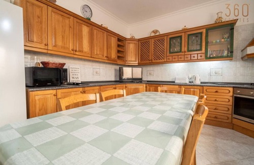 Iz-Zonqor Apartment | Spacious 3BR Maisonette with Terrace in Marsascala