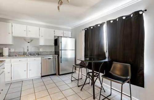 Park East House | Spacious 4 bdr w/Game Room 5 min Drive to College