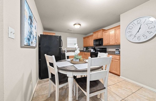 Fort Smith Apartment | “Spacious 4-Bed Home: Dual Entrances, Work-Friendly”