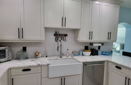 City Center House | Spacious 4-bedroom house in family friendly Coral Springs with all amenities.