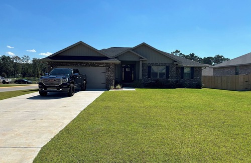 Crestview House | Spacious 4-Bedroom, 2-Bath Home in Crestview, FL - Perfect for Families & Groups