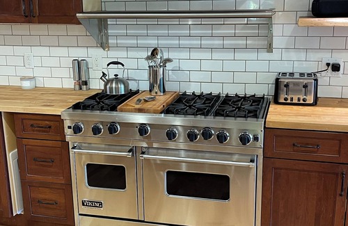 Gilford House | Spacious 4-bedroom 3 bathrooms house in lovely Gilford NH Boating, Skiing,Hiking