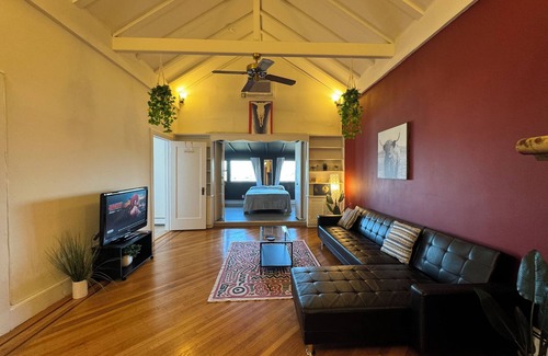 Weehawken Apartment | Spacious 4-bedroom apartment