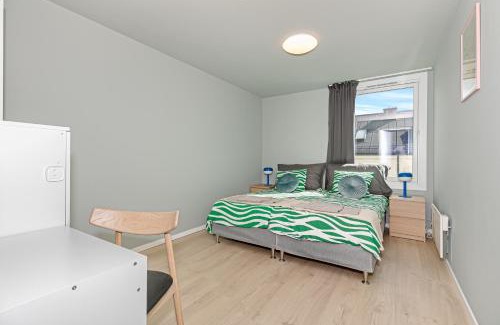 Oslo Apartment | Spacious 4 Bedroom Central Apartment with Private Parking in garage